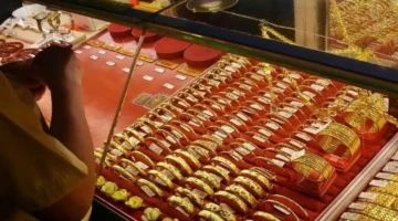 تراجع أسعار الذهب بمقدار 5 ملايين دونغ فيتنامي لكل تايل محلياً